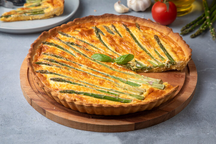 torta salata briseè con asparagi e ricotta